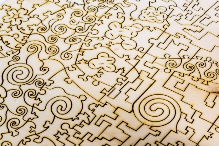 Puzzle di Legno FORMAcultura Klimt Bacio